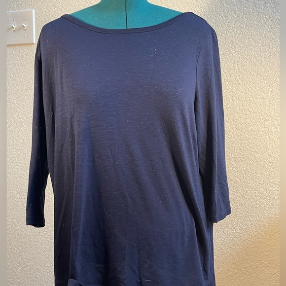 Navy, unique back - Picture 4 of 9